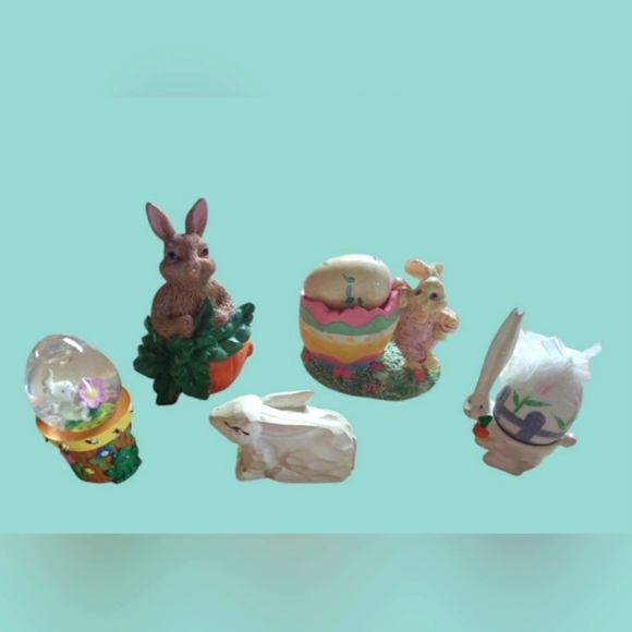 LOT OF ADORABLE VINTAGE EASTER BUNNY FIGURINES & PINK EGG HOLDER ~ HAND-PAINTED - Picture 2 of 12